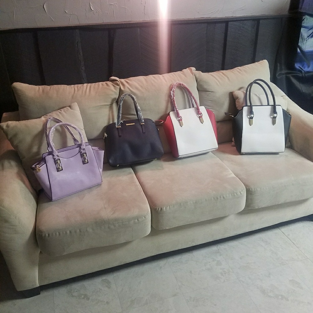 Purses - Picture 2 of 4